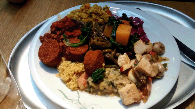 tortelloverde's tweet photo. Nuova sezione con report mangerecci di viaggi, visite, esperienze varie
-> http://t.co/gLW2s3522b
#london #veg #vegan http://t.co/boceRuI4tA