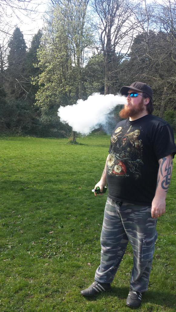 opieburge's tweet image. Parklife vaping. #vapelife #vapecommunity #grimmarmy