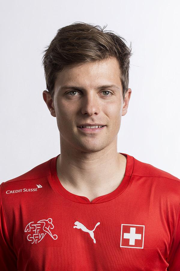 Alles Gute zum Geburtstag @VStocker89 (26) und @dzemaili86 (29)!! 🎂🎉🎁 #BestWishes #HappyBirthday
