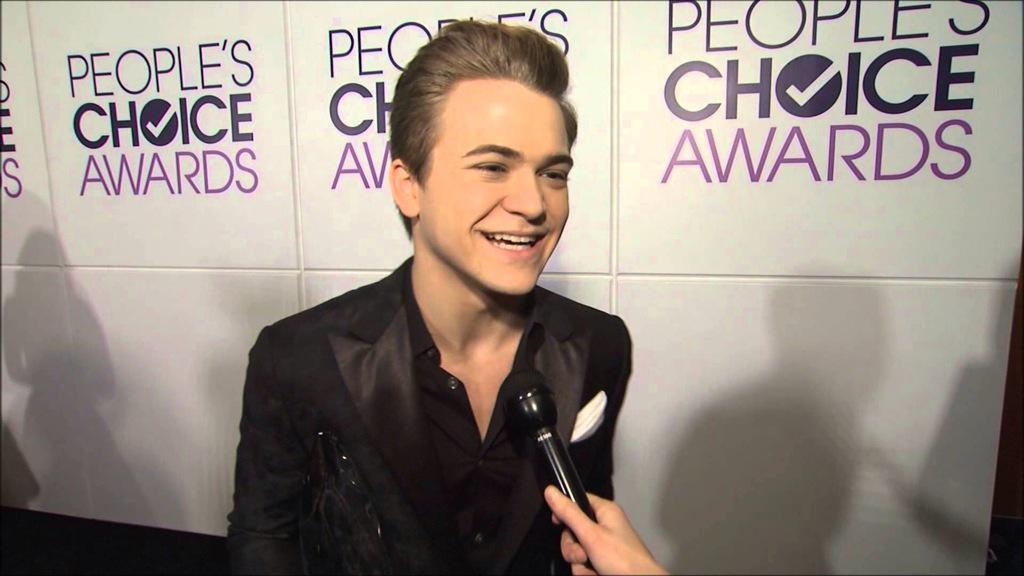 kali15barrett's tweet photo. #hunterhayes #FanPhotos http://t.co/OL1KMSQNds