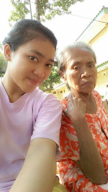 UtamiNeo's tweet image. Dines di hari minggu itu sesuatu, apalagi ketemu sma nenek ini nih ☺