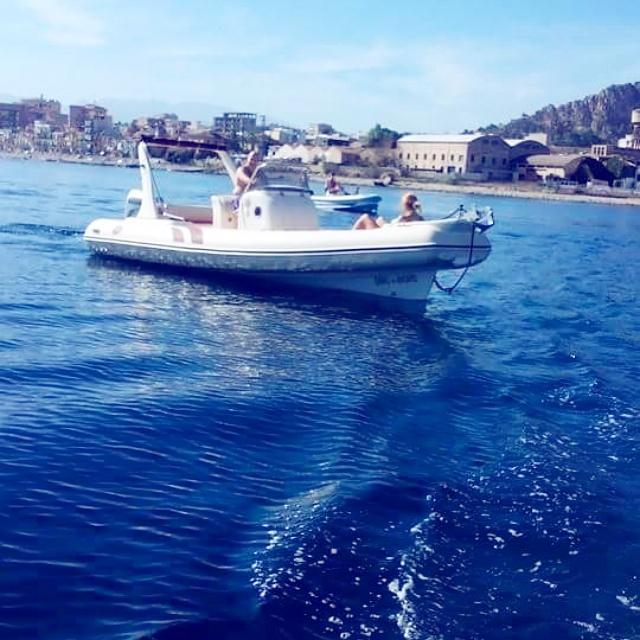 ColbacMarine's tweet photo. Visit our web-site http://t.co/RL4P3pkbCZ #nautica #gommone #barche #mare #sea #sole #navigare #style #luxury http://t.co/Gg6H1Ie70x