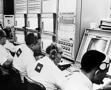 marcbulandr's tweet photo. NASA &amp; IBM: It's always a great read when it's done by @sandy_carter: #socialbusiness http://t.co/W4p99CrLeL http://t.co/CtMoKusas1