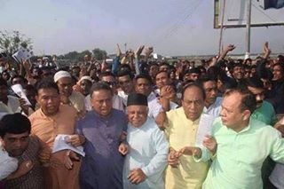 HamidullahBabu's tweet photo. Non-stop Campaign in #Bangladesh. #BNP led 20-party alliance Mayoral candidates #DsccPolls #DnccPolls #CccPolls http://t.co/gItnFuTRWe