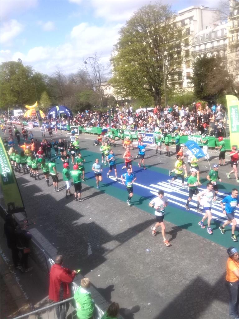 MuyEventos's tweet photo. ¿Qué le ocurre al organismo cuando corres un maratón? http://t.co/BLOR2TJSGx  #ParisMarathon http://t.co/eDV8hXz3GJ
