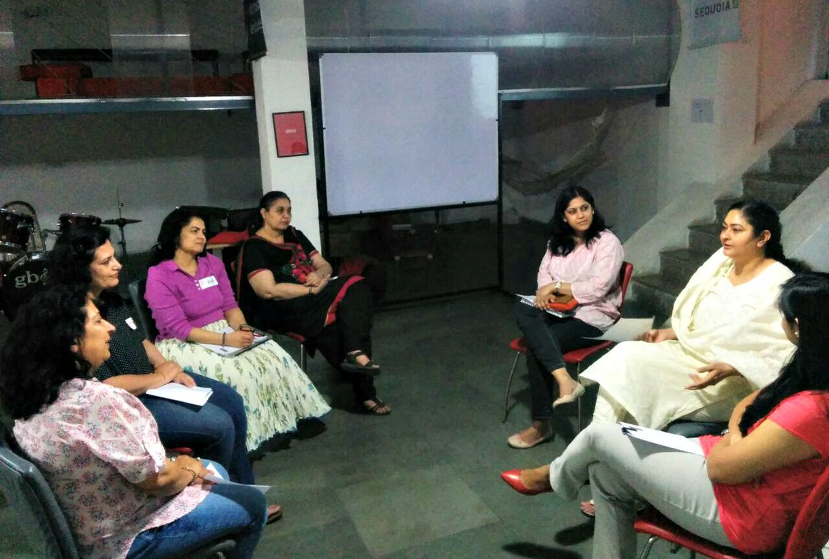 91springboard's tweet image. An awesome kick off meet with some amazing women! #SettingGoals #WEleague #CoreMembers @LeanInOrg