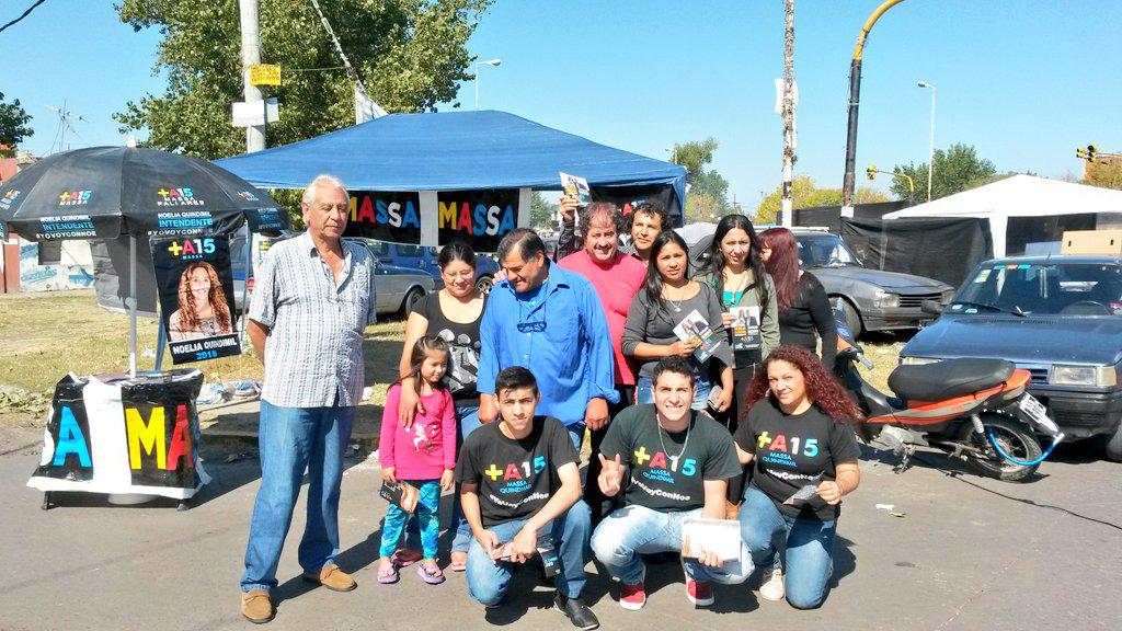 mateomelina1's tweet photo. Finalizando jornada #FeriaDeVillaOfelia#ElCambioJusto #Massa PTE #NoeliaQuindimil INT #Sdor Jose Luis PALLARES cond! http://t.co/YauXGnNZGt