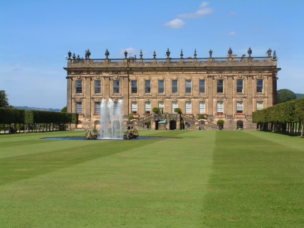 JonathanNichol4's tweet photo. Up here in the north Chatsworth House is the only pad I know that qualifies for 2 m quid inheritance tax http://t.co/5EPsndELsy