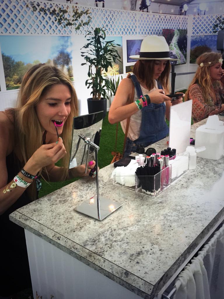 By day 3 of <a href="/coachella/">Coachella</a> we all could use a makeup touch up. Check out the <a href="/Sephora/">Sephora</a> tent for a refresh 💄