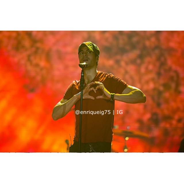 enriqueig75's tweet photo. Check out @enrique.iglesias.perfect's favorite picture of Enrique! #enrique #enriqueiglesias #sexandlovetour #elper… http://t.co/Guyuu04sBO