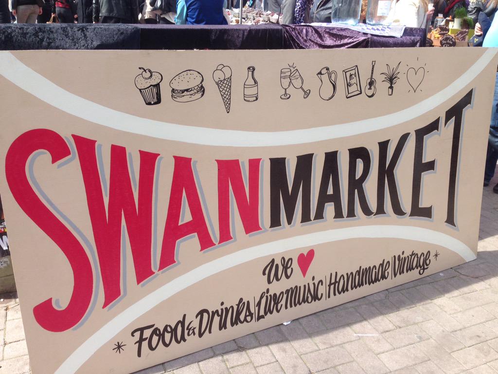 Genieten van de zon, snuisterijen, sieraden en heerlijke hapjes!! #swanmarket