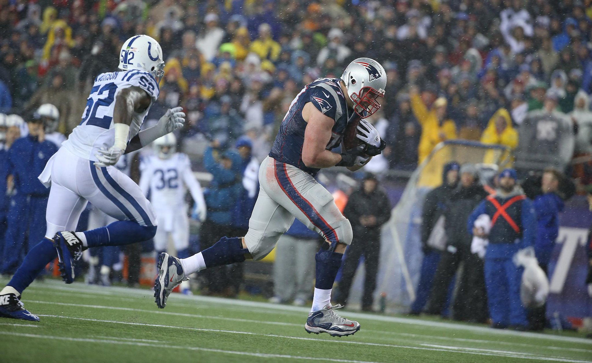 Happy 27th Birthday to Use this as an excuse to re-watch his playoff TD:  