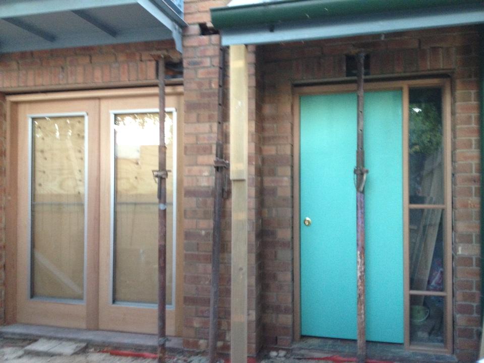 InternoMel's tweet image. We have a wall and doors. Bring on the norm.