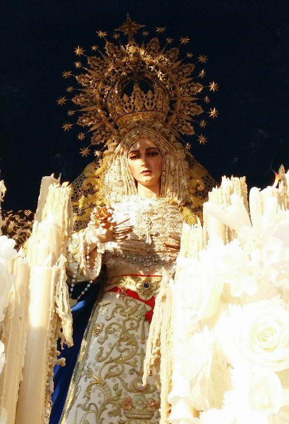 lacofradia8's tweet photo. Hace ya una semana todo llegaba a su fin con la Virgen de la Aurora de la @ResurreccionSev. Quedan 343 días.
#Ssanta8 http://t.co/4btFcWyN79