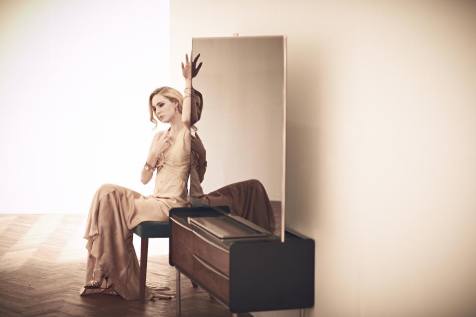 CustomJ0E's tweet photo. Bring a touch of luxury to Mom this Mother's Day, May 10th.  Surprise her with a custom A/V installation! #MothersDay http://t.co/XSgky1T6yX