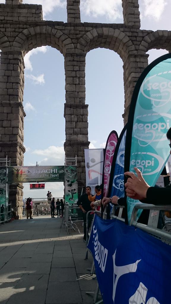 SegopiWeb's tweet photo. @SegopiWeb con el #deporte apoya #MediaMaratonSegovia 2015 http://t.co/kLSqIgtu1j