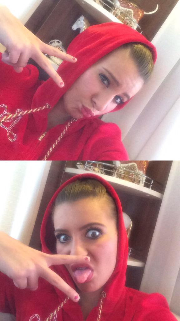 Angelinesmith16's tweet image. 