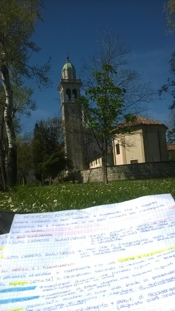 chiara_vergi's tweet photo. #barbana #sole #primavera #studio #economia http://t.co/VmilDXnrFA