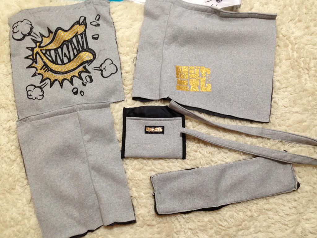 eighter_twins's tweet photo. ニズムのトートバッグからリュックサックつくった🎵

ままに手伝ってもらいながら作った！！

めっちゃ大変やったけど可愛いの作れたからよかった😊💫 http://t.co/WqrVWzYysK