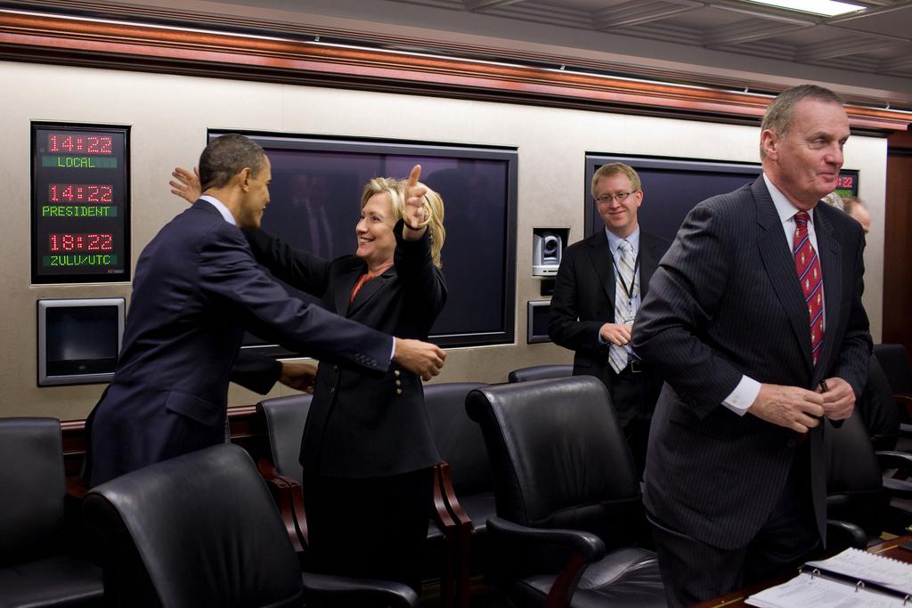 mhonividente's tweet photo. Se lanza oficial a la #Presidencia2016 @HillaryClinton . Esto se va poner bueno . http://t.co/ne9O8Qf4sj