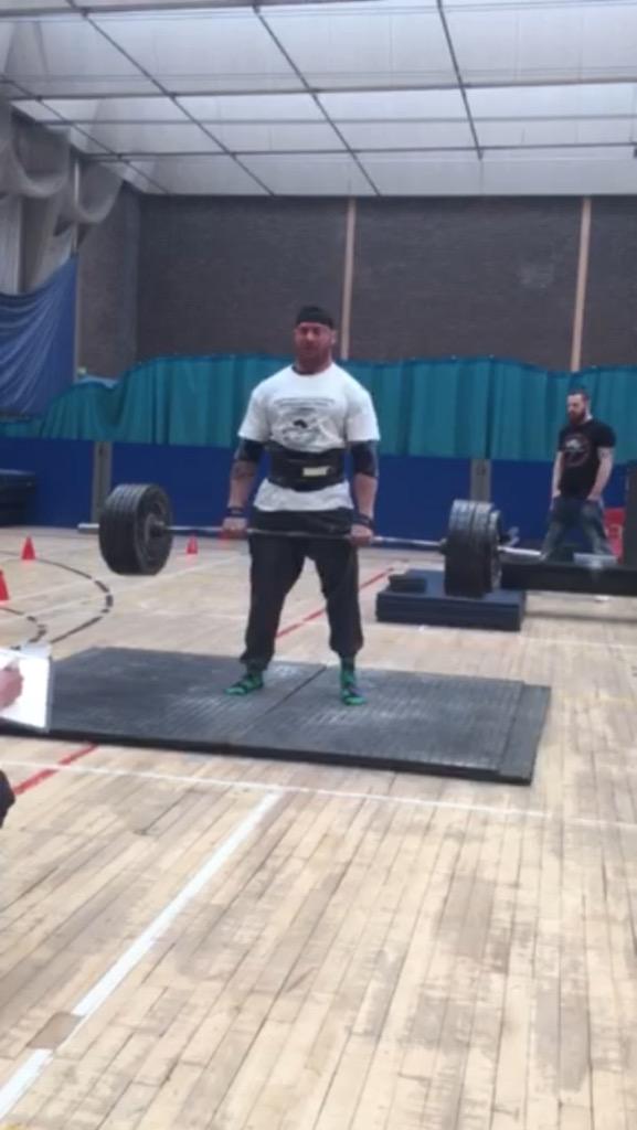 Hulksstrongman's tweet image. Northern 105 , now time to heal the dislocated shoulder and sciatica ready for Yorkshires. #retainthetitle