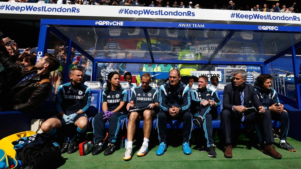 FIFAcom's tweet photo. PHOTOS: @ChelseaFC snatch late 1-0 win at @QPRFC thanks to a @cesc4official strike
http://t.co/TlL6RKSYvF http://t.co/edm097N7LU