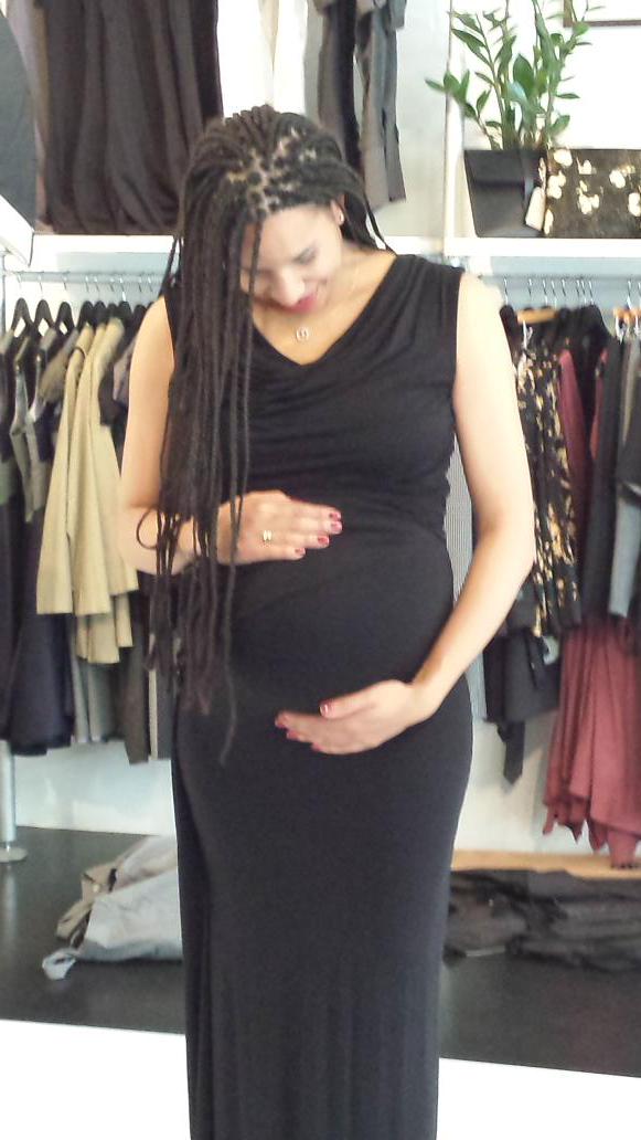 tLAFrankfurt's tweet photo. #tLAloves So much fun! #Maternity #FashionShoot featuring dresses by #NancyMac. Can't wait to see the final results! http://t.co/P62TfnAw2h