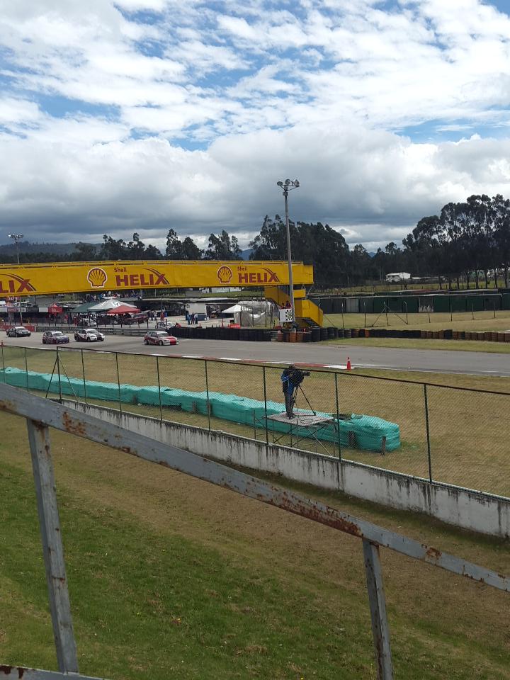 jeffersonpatron's tweet photo. Acompañando a @cgarciam016  en la @tc2000colombia  en Tocancipá http://t.co/FJNbg6H3t6