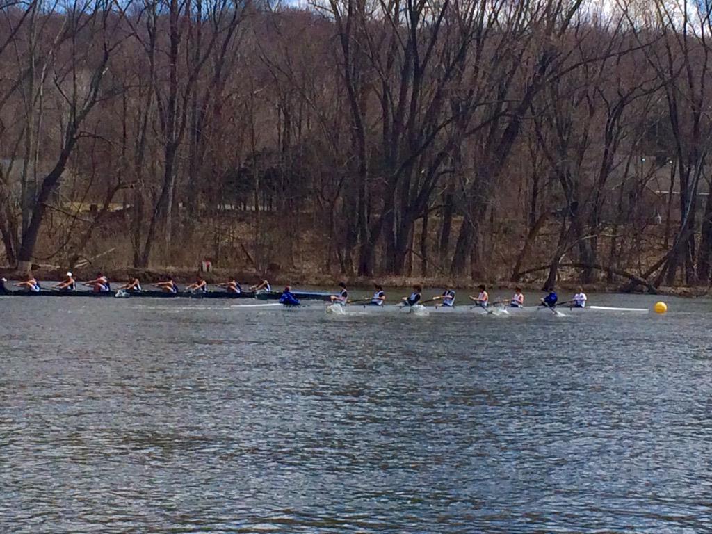 Andover B4 at the finish yesterday beating out Kent - congrats! #andovercrew