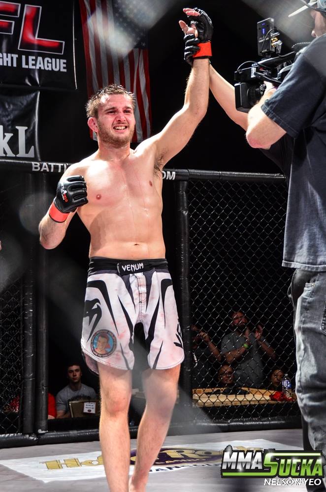 MMAOddsBreaker's tweet photo. Just posted Meet @UltimateFighter 22 Canadian Hopeful @ShawnAlbrecht45 http://t.co/Jh0qeZxNhg #MMA via @LynchOnSports http://t.co/6q2ufUz2TH