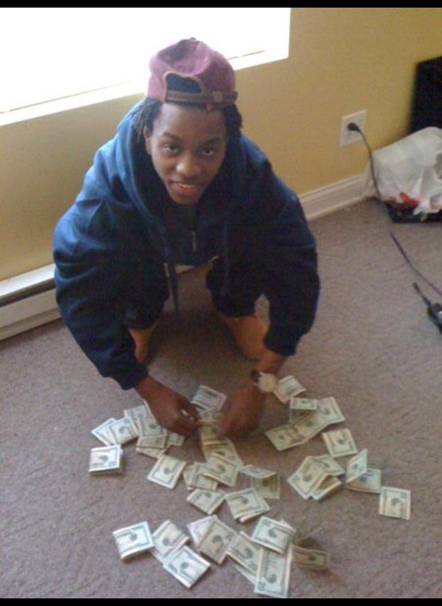 TaeMula_OTG's tweet photo. It's been 4years since they took Cuzzo and I still get mad just knowing he not here no more 💯😔 #BossTim
 #TimMoeDay👼 http://t.co/dCy7PjSw9T