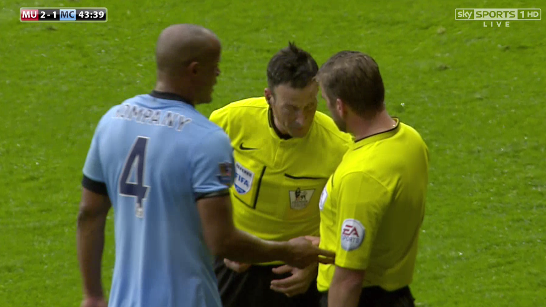 SkySportsPL's tweet photo. Was Vincent Kompany lucky to not see red? RT for Yes, FAV for No http://t.co/8HHwjaZ2i5 #SuperSunday http://t.co/cBJ14WbecW