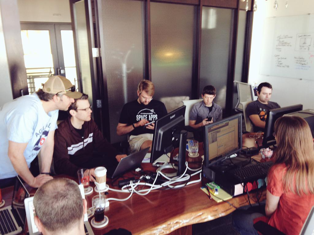 SpaceAppsIndy's tweet photo. Good Morning from the Indianapolis #spaceapps2015 site! Teams are working hard to finish up their projects! http://t.co/Yhhn6jBZVT