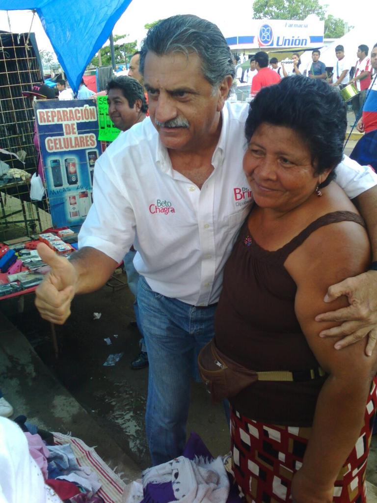 elhocionmx's tweet photo. #ConTodoOrgullo #DrBringas #TianguisFranciscoVilla
#SeTrataDeTodos
#PriUnido http://t.co/9Rypk1fId1