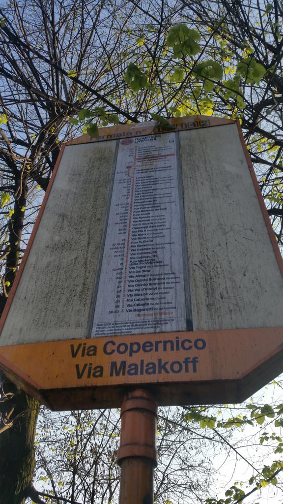 FisiLorenzo's tweet photo. @atm_informa #bus64 Fermata di via Malakoff palina sempre vandalizzata orari sempre asportati abbandono totale http://t.co/VRJ4XzCkMK