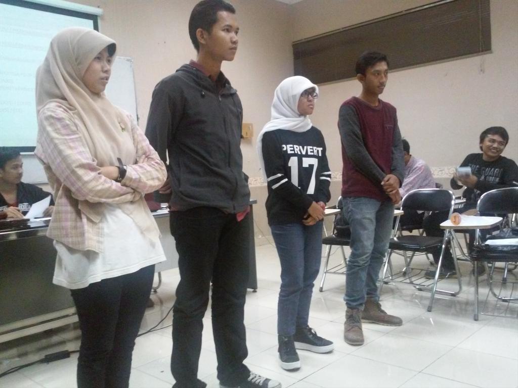 Saat agenda pemilihan ketua, 4 calon yg terpilih (Gina, Ipan, Novi, Faldi) menyampaikan visi &amp; misinya.  #MUSANGPDUP