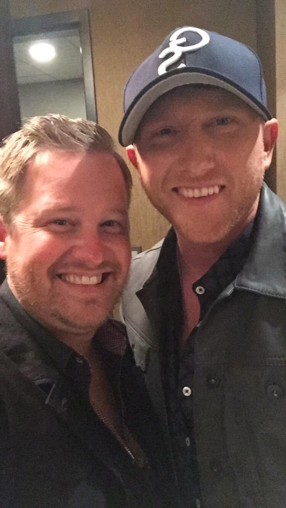 Hey Yall stay tuned my boy <a href="/coleswindell/">Cole Swindell</a> is about to perform! Finger crossed he brings home New Artist of the Year.