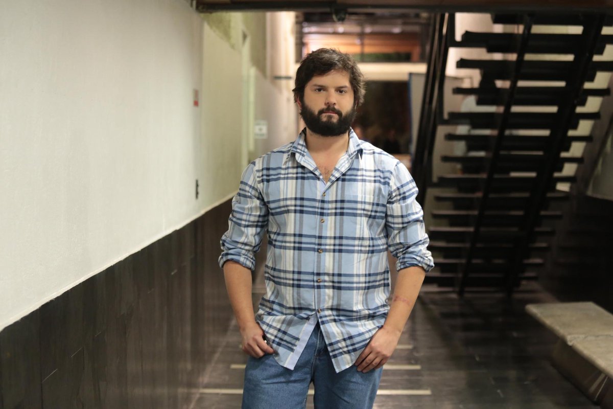 chvnoticias's tweet photo. Ahora en #Tolerancia0, el diputado independiente (Izquierda Autónoma), Gabriel Boric http://t.co/H4MlRWjRY1