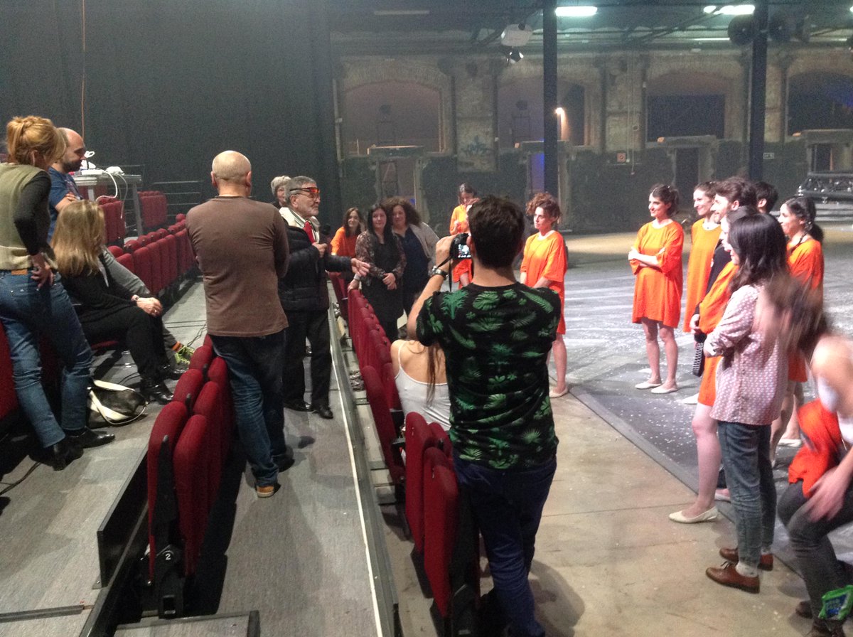 Momento histórico, D. <a href="/arrabalf/">Arrabal Fernando</a> autor de #PINGÜINAS, emocionado después de ver el primer ensayo general nos felicita: