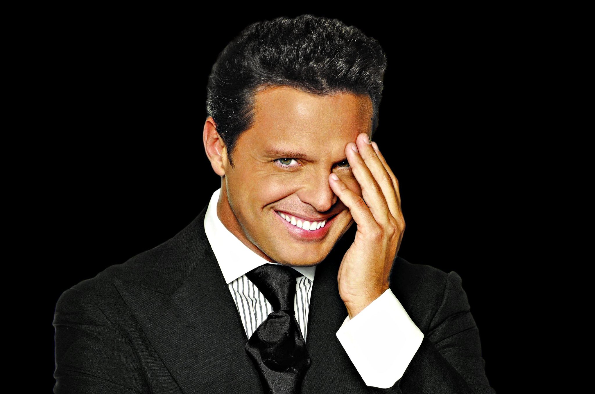 \" Happy Birthday Luis Miguel 