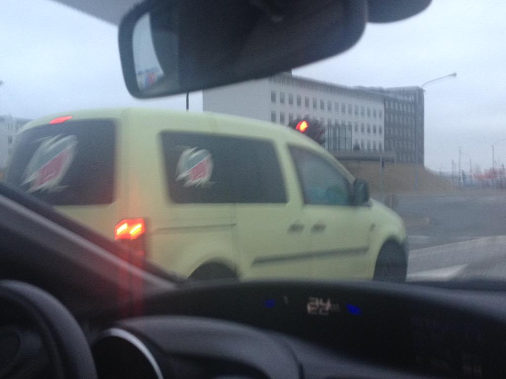 GylfasonGeorg's tweet photo. Sá Sigmund Davíð á sunnudagsrúntinum http://t.co/BT7uU5wIDE