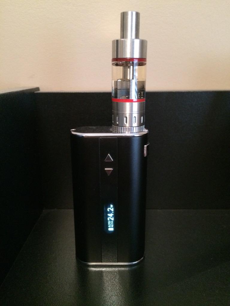 thegreenvapor's tweet photo. New rig IStick 50 watt 💨 #IStick #subtanknano #vape #vapelife #ivape #thegreenvapor http://t.co/obP2mJlrT1