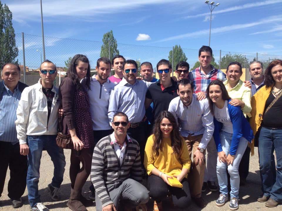 nnggtoledo's tweet photo. También hemos estado en Belvis de la Jara con nuestros chicos de @nnggquismondo y @nnggtalavera #TrabajarHacerCrecer http://t.co/DMG37sSXe2