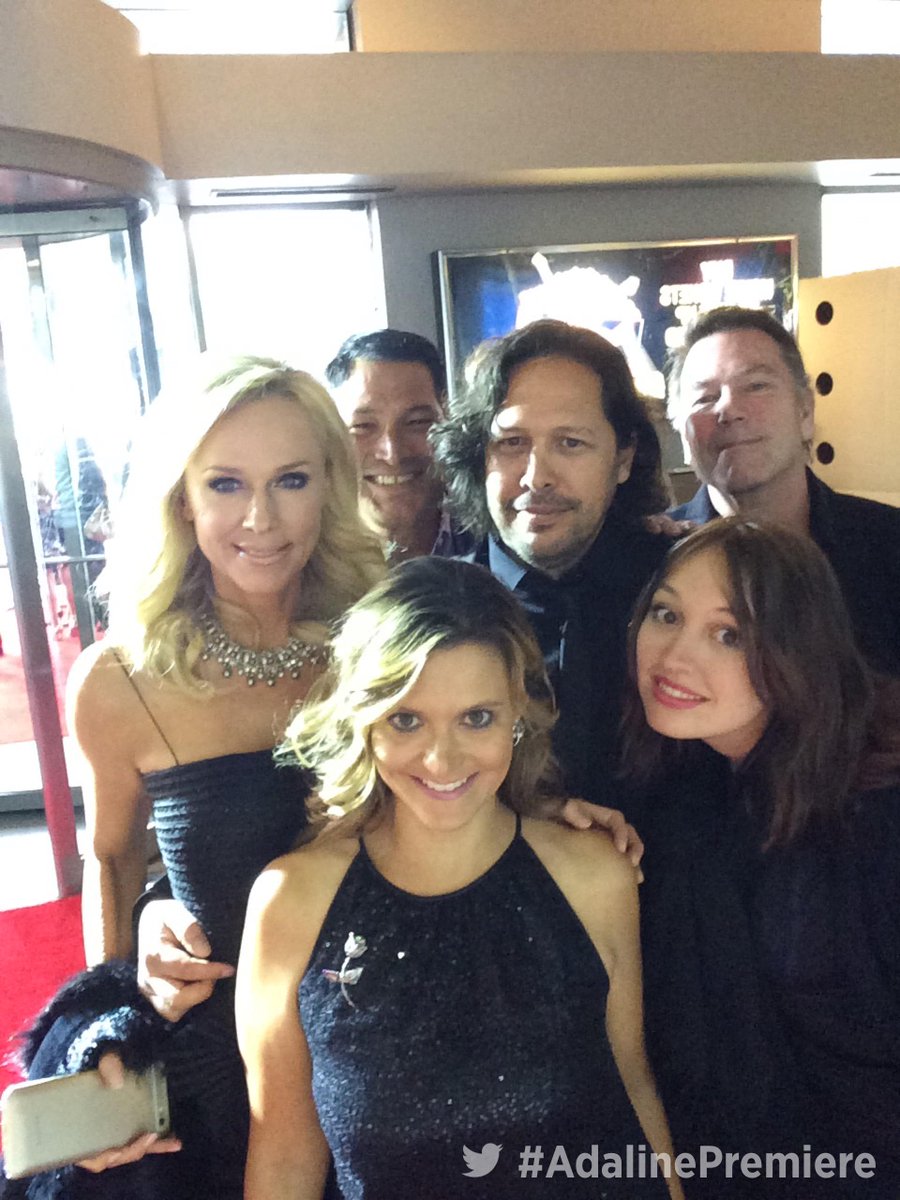 Lionsgate's tweet photo. Love is timeless! At the @AgeofAdaline premiere with #IIMOSES, @lavendire, @collitonstudio #AdalinePremiere http://t.co/kxPABVTtn0