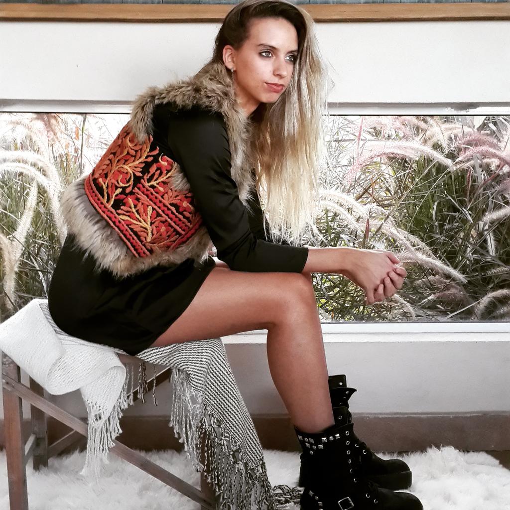 TopLegs's tweet photo. Hoy fue día de producción de fotos! ♡♡ #aw2015 #TopLegs http://t.co/8CKt0oDARD