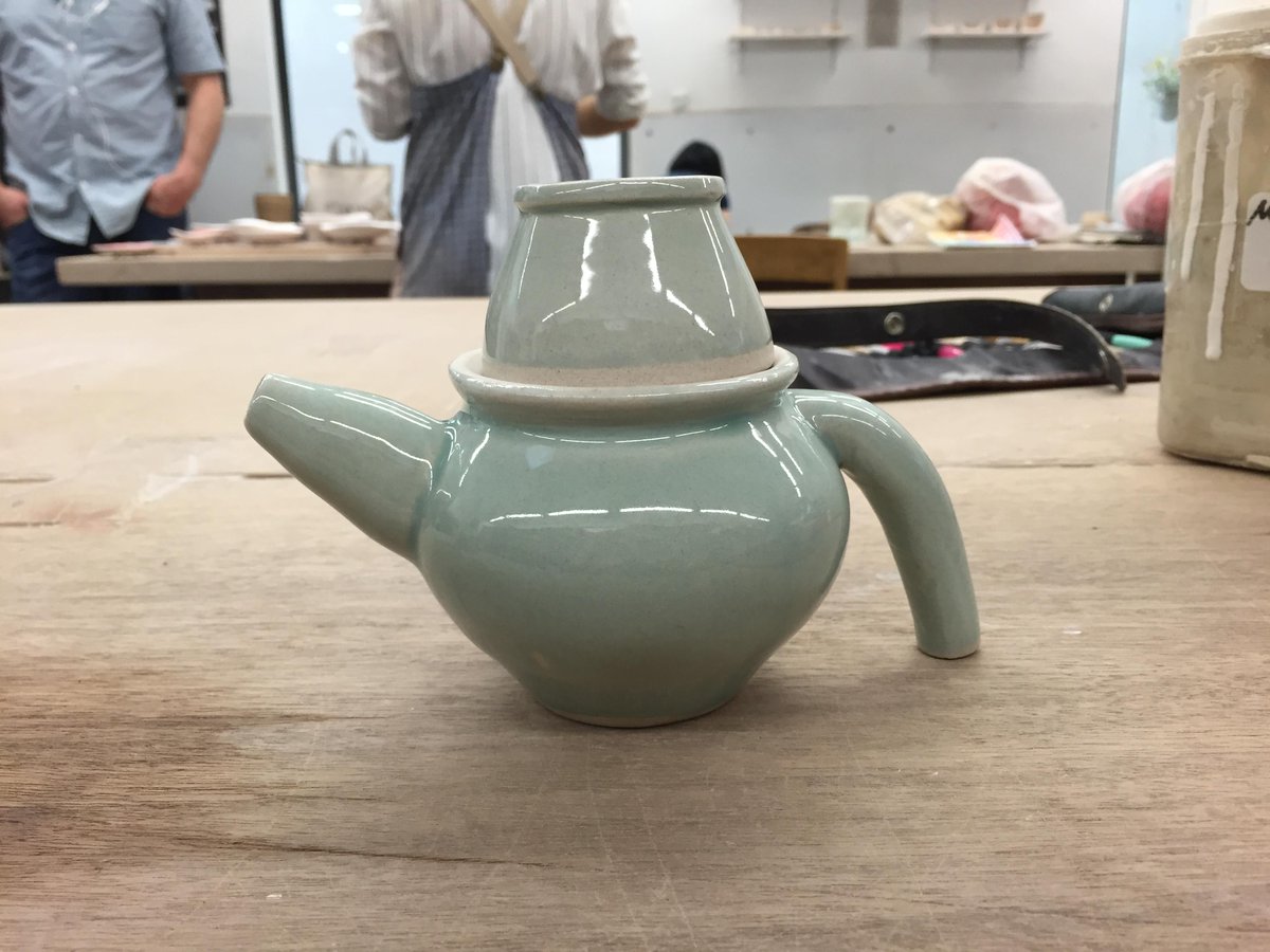 FmrReggiani's tweet photo. My first porcelain teapot http://t.co/sfH0RNKmYC
