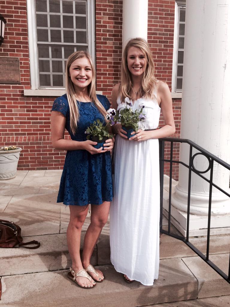 Megan_Kelly93's tweet photo. Well we are officially tri delt alumni @julia_van92 where did the past four years go?! http://t.co/24q2dOeEbi