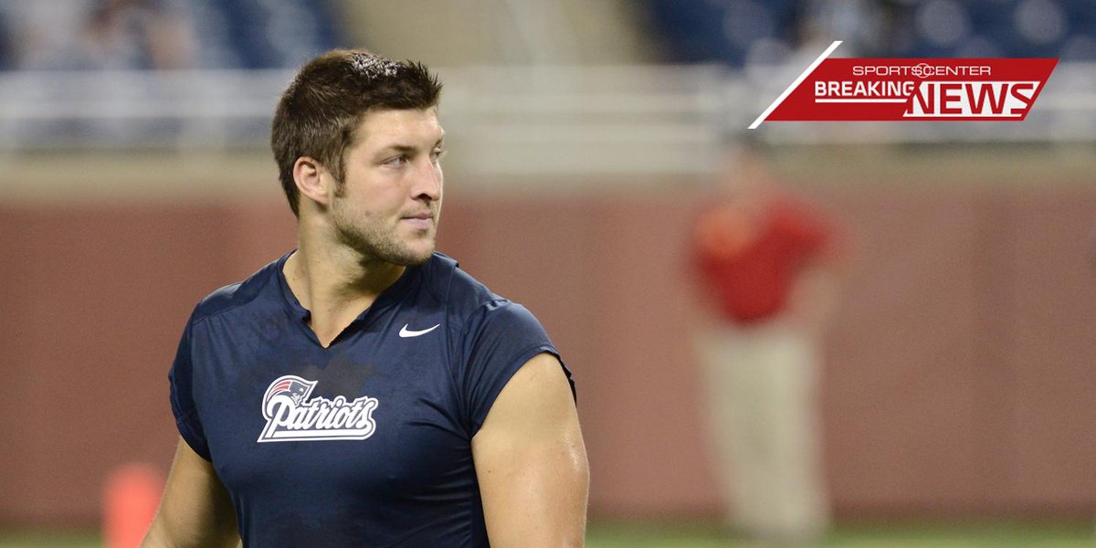 SportsCenter's tweet photo. BREAKING: Tim Tebow reaches agreement on new deal with Eagles. (via @AdamSchefter &amp; @FOXSports) http://t.co/vIQmYkcaBK