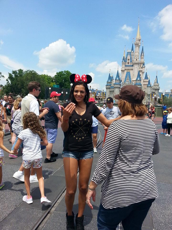 casco_nathalia's tweet photo. Bella muñeca hermosa nuestra Reina😘😘😘 http://t.co/O5Wl27T82t