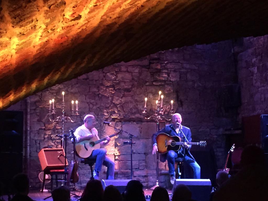 Beautiful gig in #Edinburgh with <a href="/cvblack/">colin vearncombe</a> &amp; @jakemorley. Thankyou <a href="/CavesEdinburgh/">The Caves</a> for your hospitality. #blackontour
